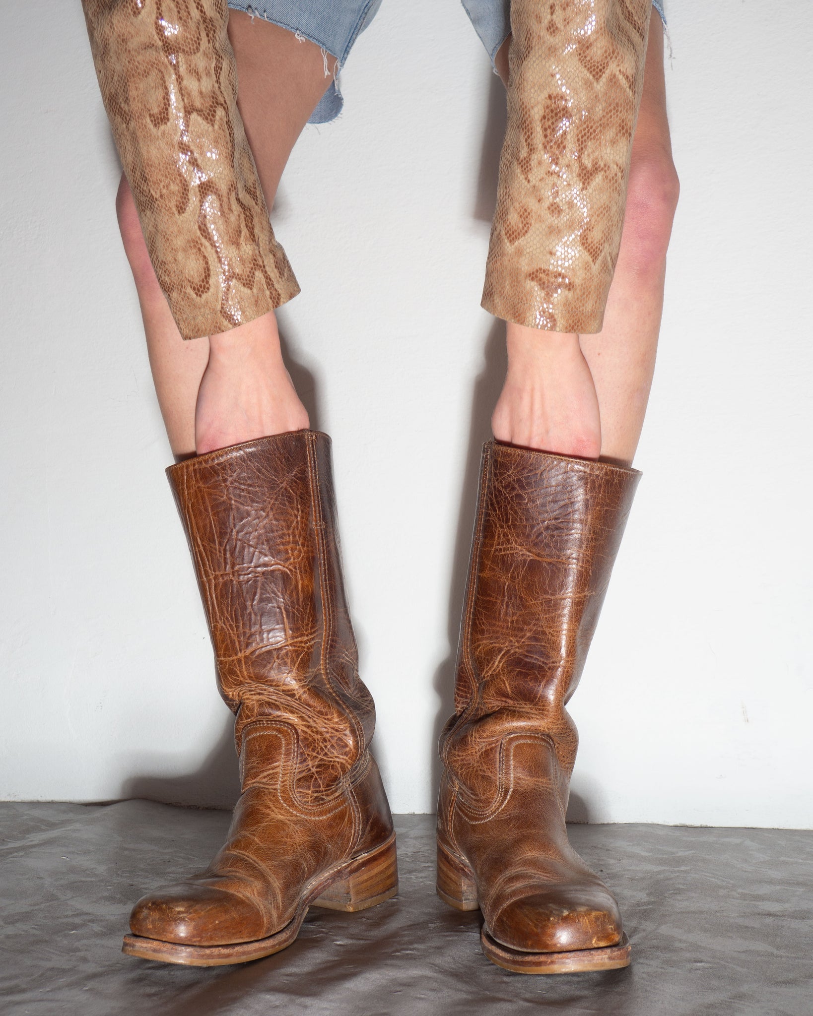 Frye Campus Boots (9.5)