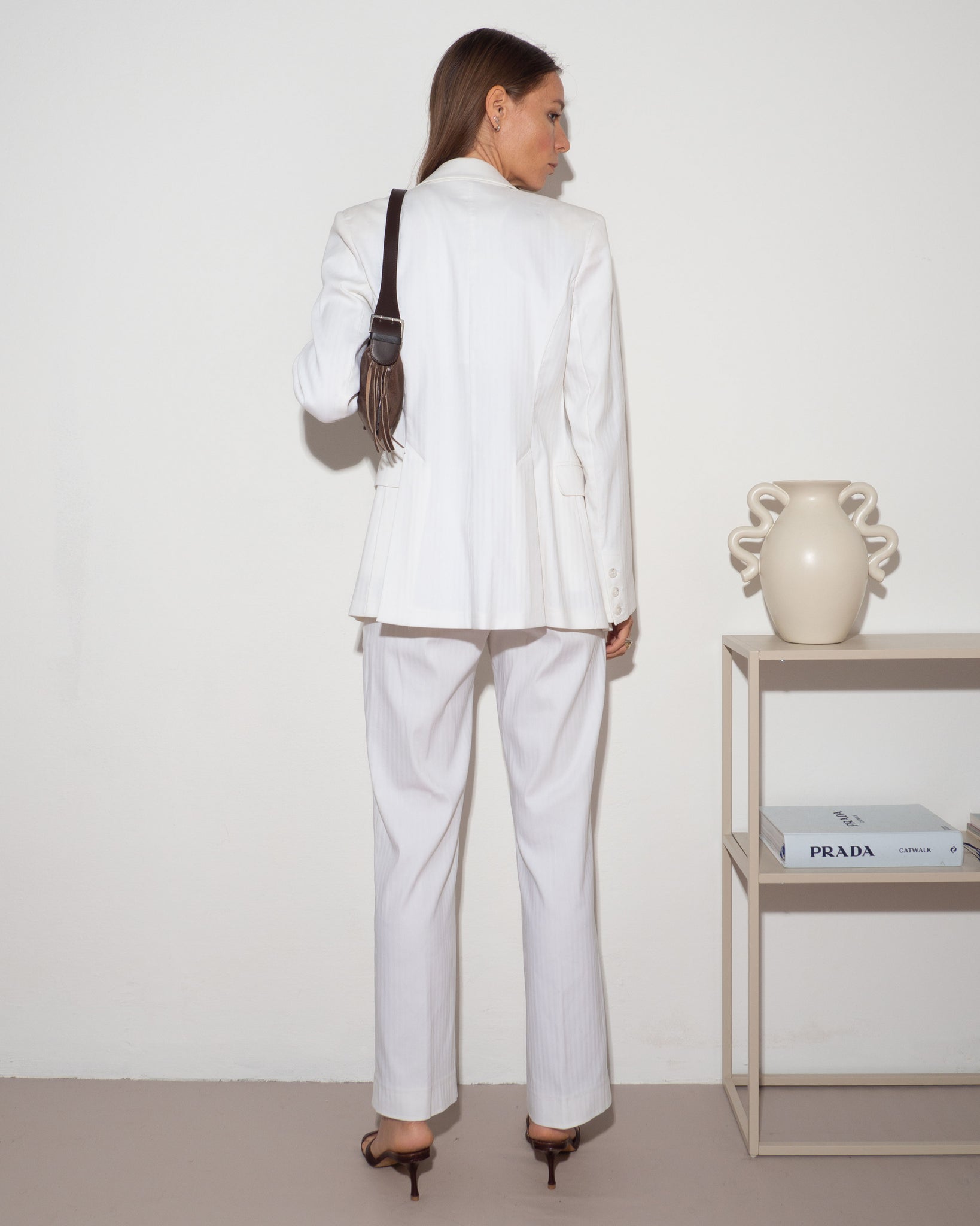 Simultaneous White Suit