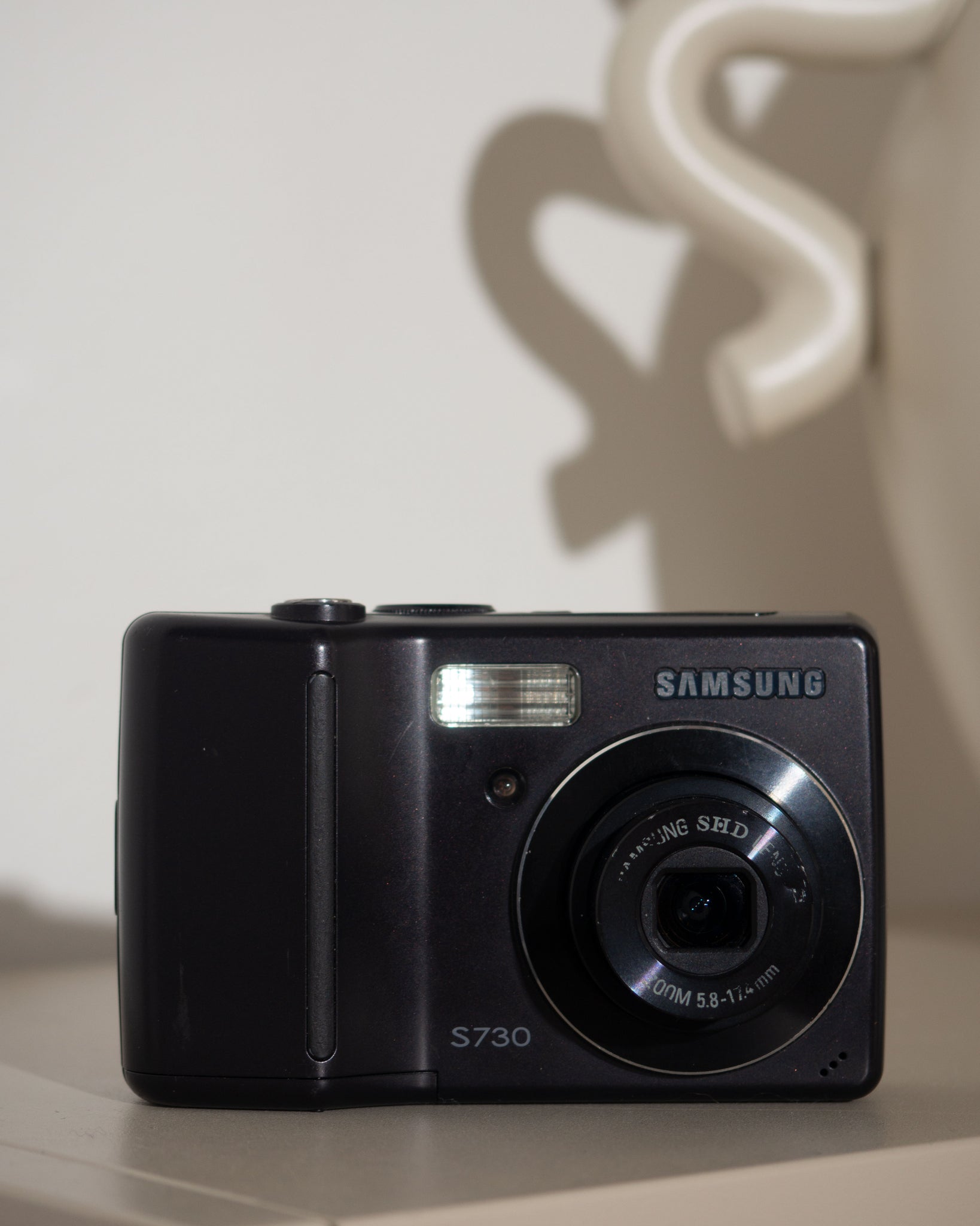 Samsung S730 Digital Compact