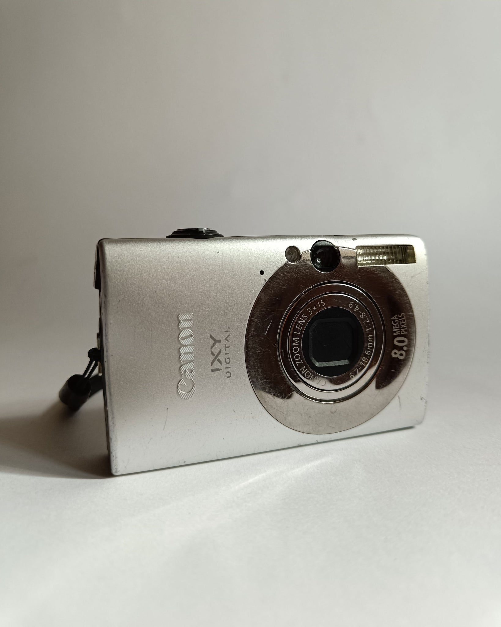Canon Ixy 20is