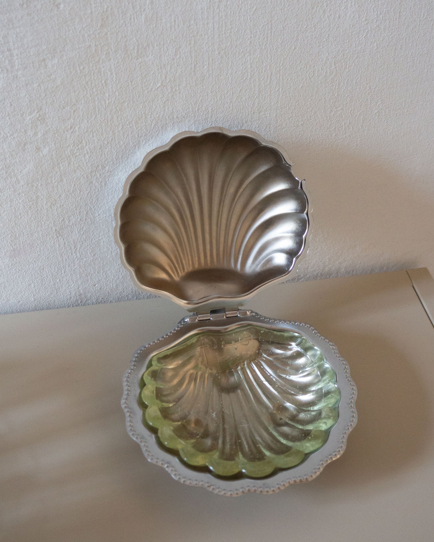 Scallop Caviar Server